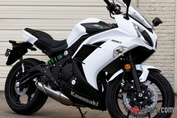 Kawasaki Ninja 650 ABS ( Cash / Kredit ) 2015 Baru