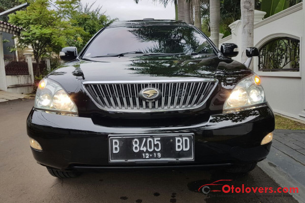 Toyota Harrier 3.0 Airs 4WD 2004 AT Power Back Door