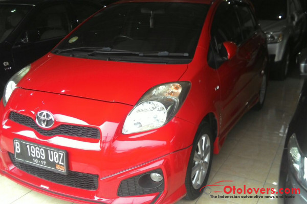 Toyota Yaris S limited TRD 1.5cc automatic 2012