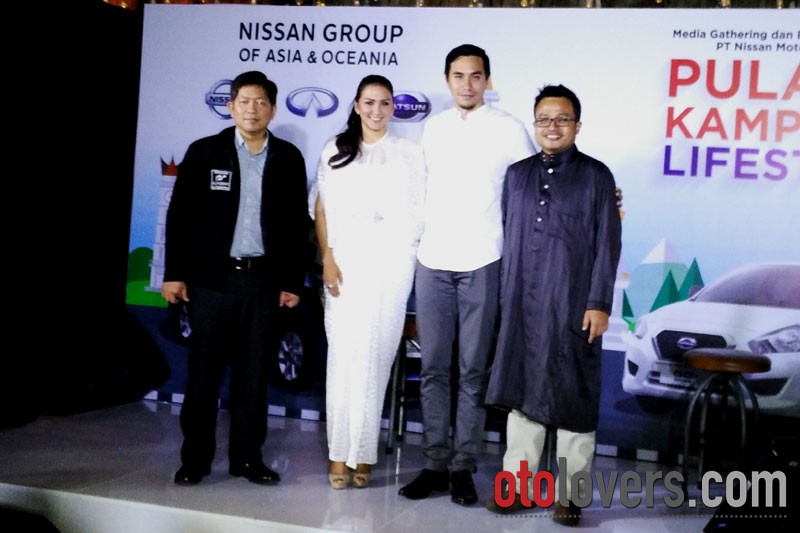 Donna dan Darius brand ambassador Nissan Grand Livina