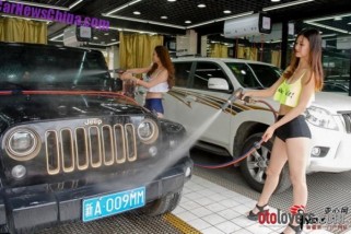 Cewek-cewek seksi pencuci mobil di Xinjiang