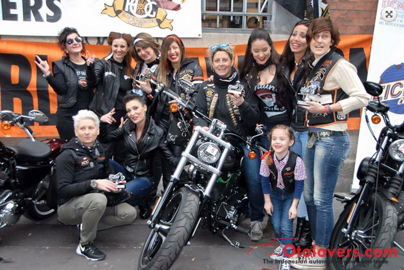 Lady Custom Bike Contest, momen langka ada di EICMA 2015