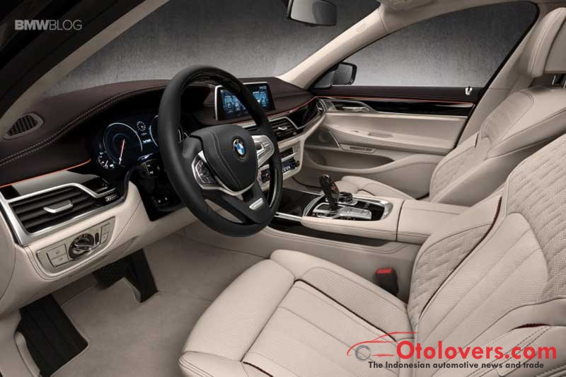 BMW M760Li xDrive, mewah macho dan cepat