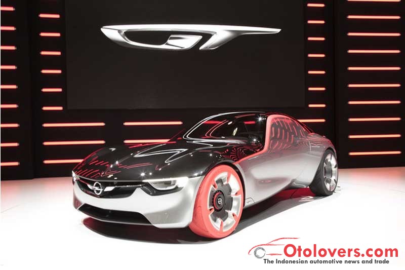 Opel GT Concept, buttonless dan dikendalikan dengan suara