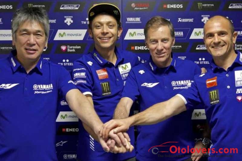 Rossi tetap bersama Yamaha hingga 2018