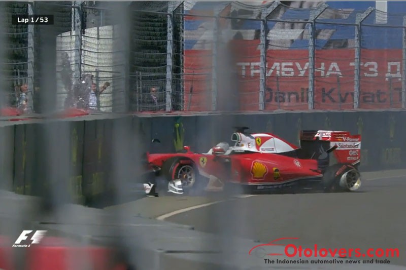 Vettel keluar setelah kecelakaan di lap awal