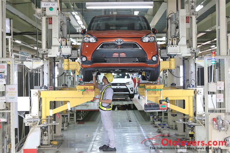 Toyota mulai produksi massal Sienta di Karawang