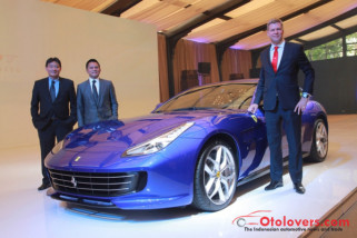 Kuda jingkrak bermesin V8 Turbo, Ferrari GTC4Lusso T, hadir di Indonesia