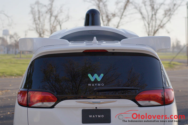 Teknologi self-driving Waymo dicuri karyawan Uber