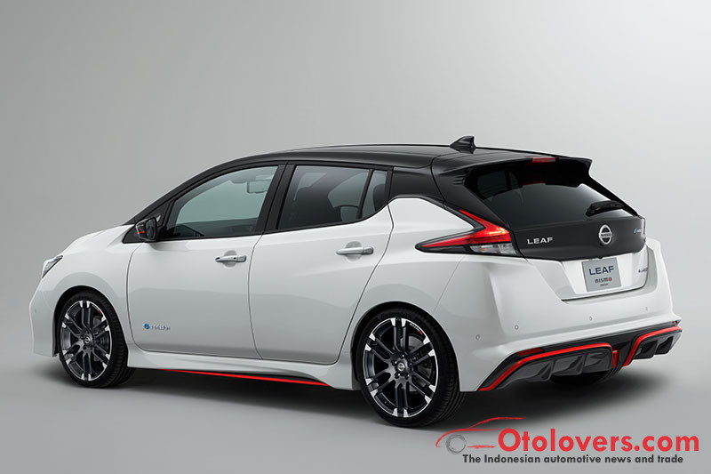 Nissan hadirkan hatchback listrik LEAF Nismo Concept dan Serena