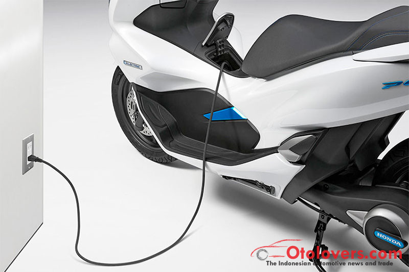 Honda bawa PCX listrik di Auto Expo