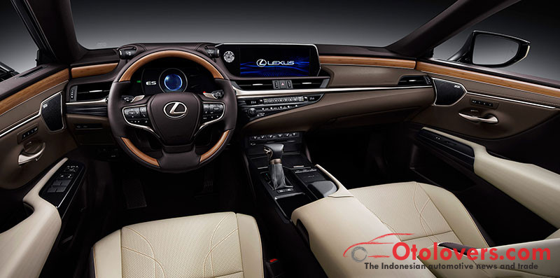 Lexus ES baru, mengubah citra bukan saja nyaman, tapi juga kinerja tinggi