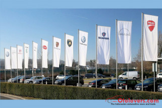 Muller mundur, VW rombak struktur manajemen